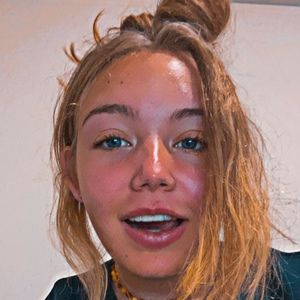 Meet your Posher, Haylee